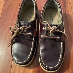 Gently used Sperry Shoes Womens 7
